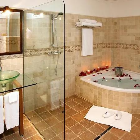 Palmera Plaza Hotel 5*